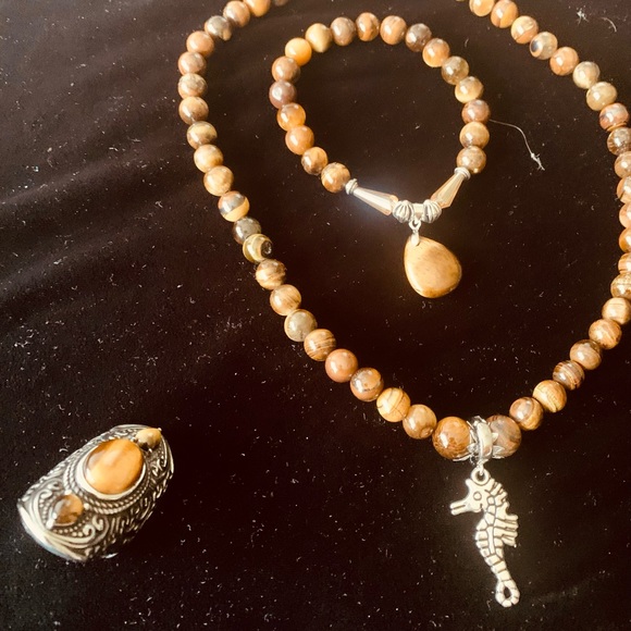 South African Tiger's Eye Matching Jewelry Set, Necklace/Bracelet/Ring NWT - Picture 4 of 16